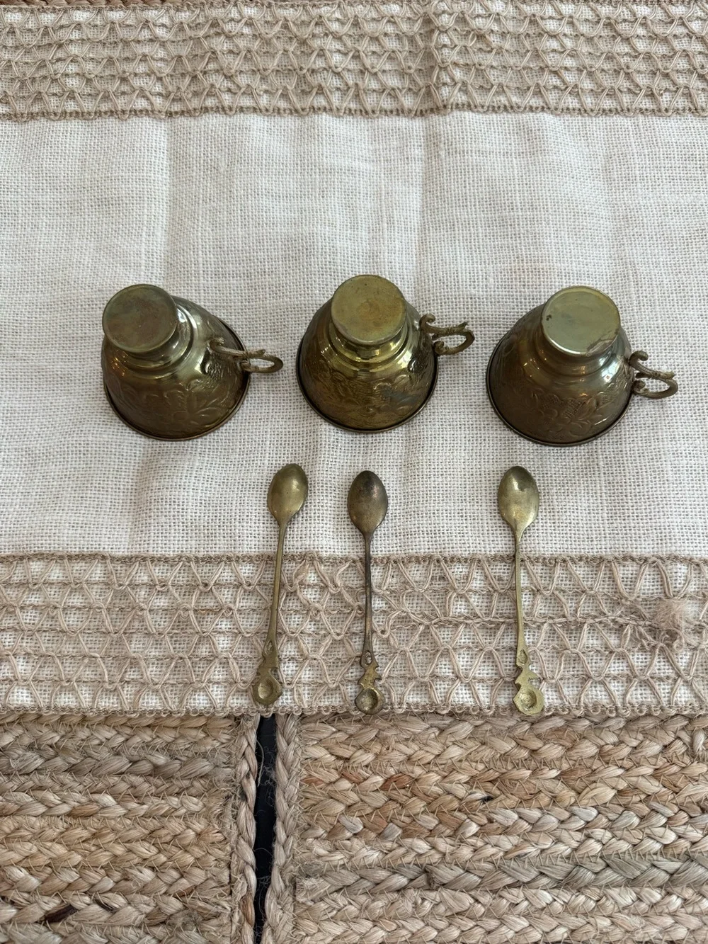 Vintage Floral Embossed brass Tea Cups with Spoons - Picture 6 of 10